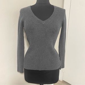 a.n.a Grey Knit Long sleeve V-Neck Sweater Top